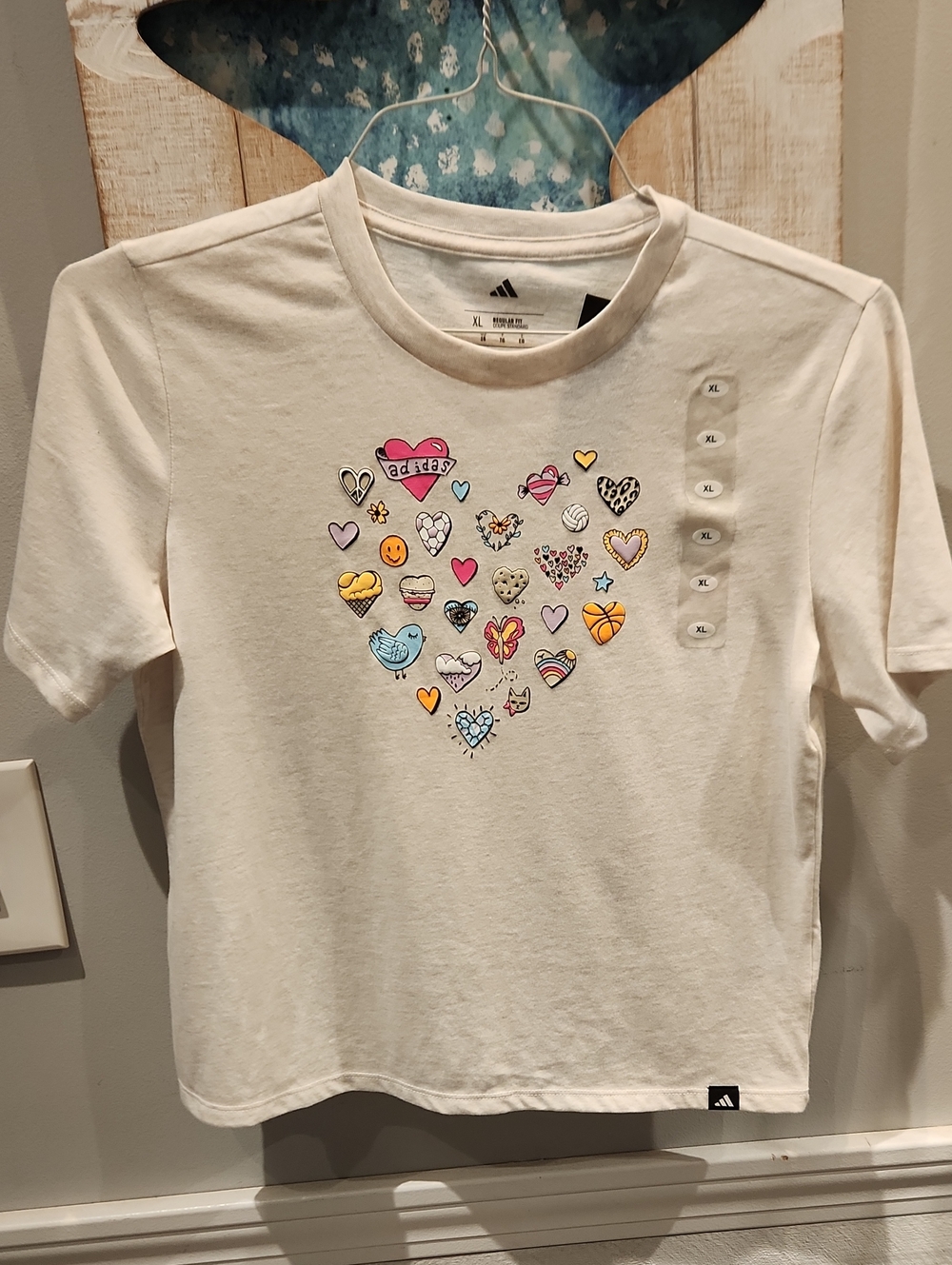 adidas Girls' White Tee with Multicolor Heart Motif Sz XL (16)